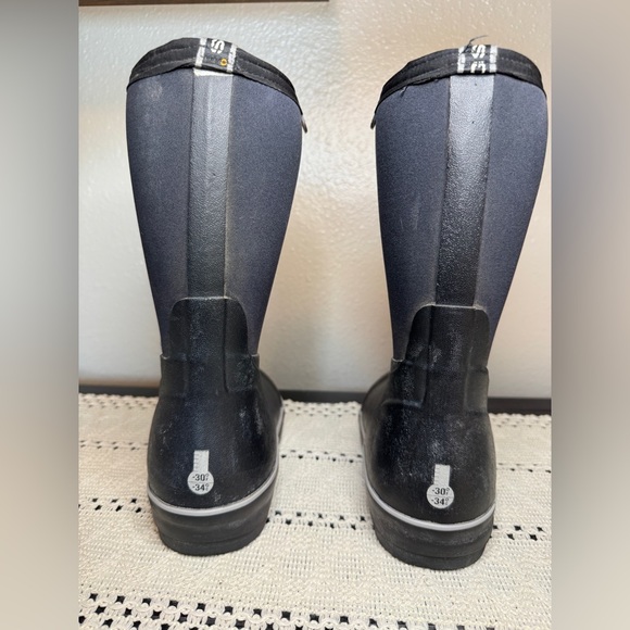 Bogs Kids Rain & Snow Boots - Picture 3 of 7